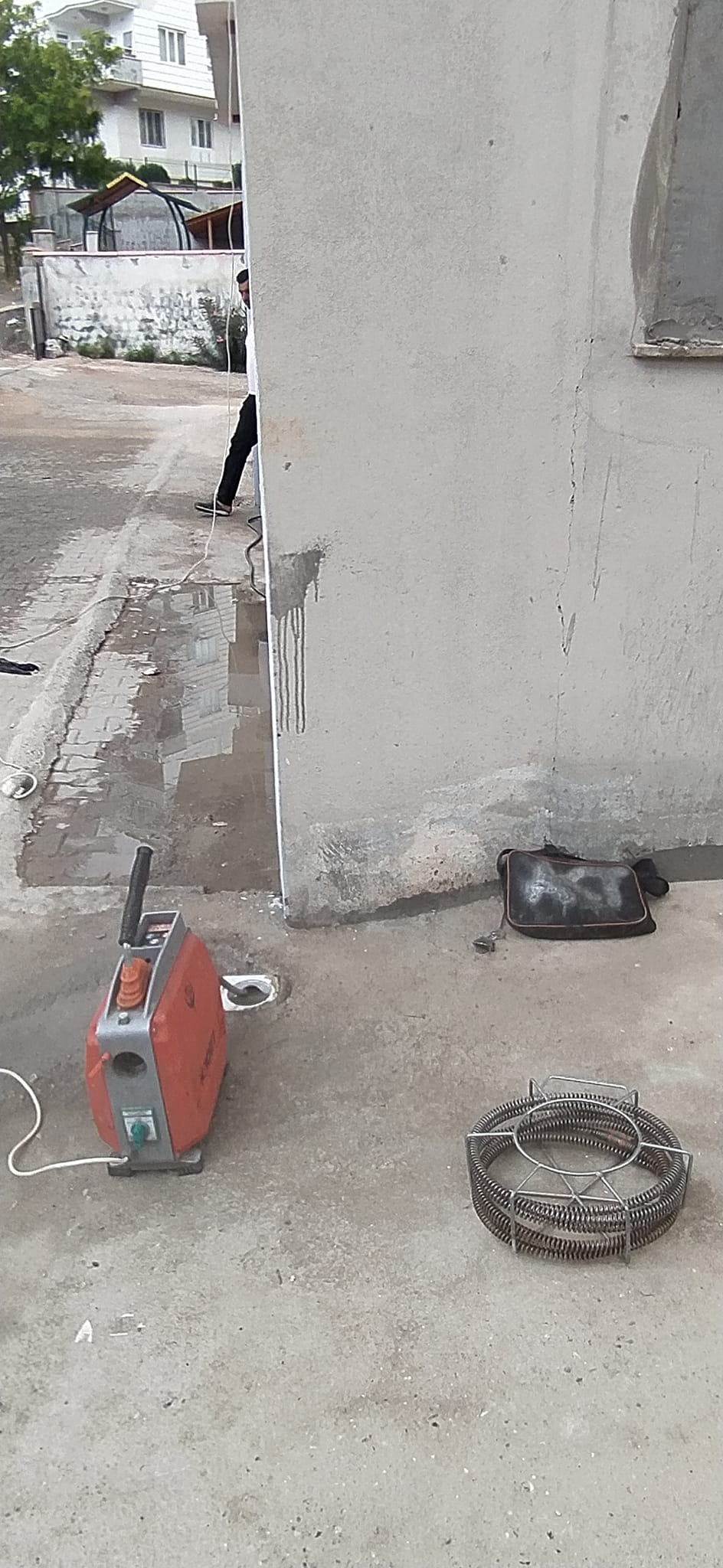 Kanal açma işlemlerinde güvenli ekipman kullanımı